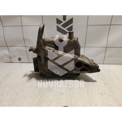 Кронштейн двигателя Renault Kangoo 97-03