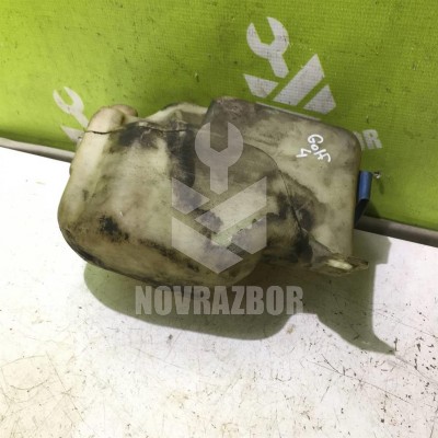 Бачок омывателя лобового стекла VW Golf 4 Bora 97-05