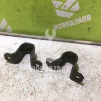 Кронштейн крепления переднего стабилизатора Ford Mondeo 3 00-07