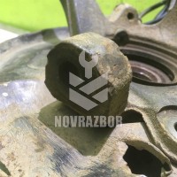 Кулак поворотный передний левый Volvo S40 95-98