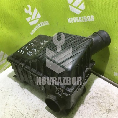 Корпус воздушного фильтра VW Passat  B3  1988-1993