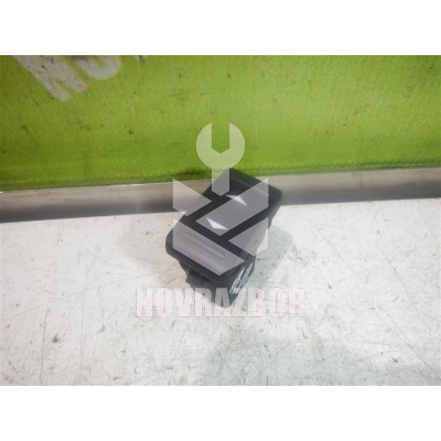 Кнопка стеклоподъемника Ford Focus 2 05-08