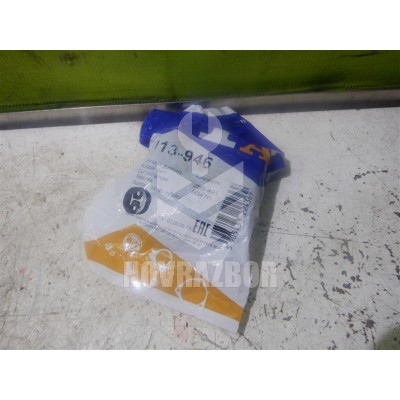 Крепеж VW Caddy 3 2004-2015