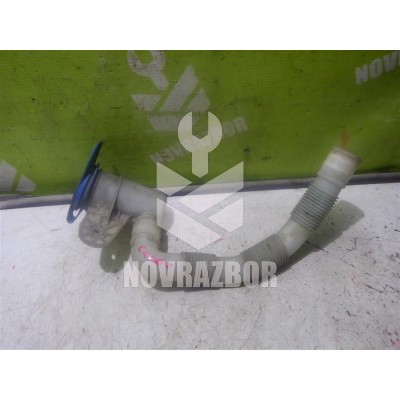 Горловина бачка омывателя VW Caddy 3 2004-2015