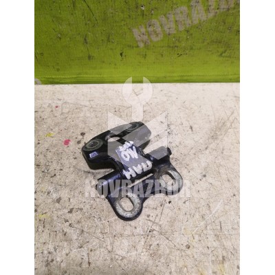 Петля двери передней Mercedes Benz W210 E-class 1995-2000