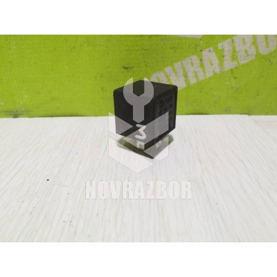 Реле VW Golf 3 Vento 91-97