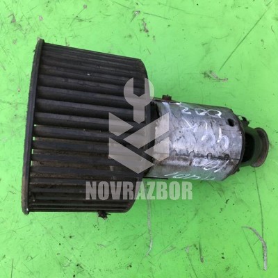 Моторчик печки Audi 100 200 (44) 83-91