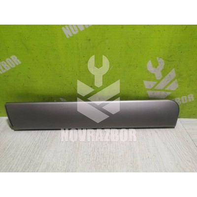 Молдинг передней правой двери Chevrolet Lacetti 04-13