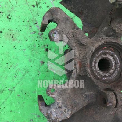 Кулак поворотный передний правый VW Golf 2 Jetta 2 83-92