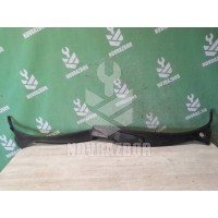 Решетка стеклоочистителя Peugeot 206 98-12