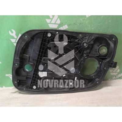 Стеклоподъемник электр. передний правый Hyundai i30 12-17