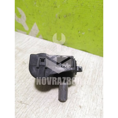 Моторчик заслонки отопителя Hyundai i30 12-17