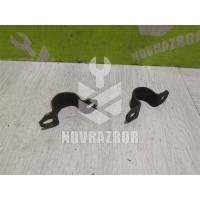 Кронштейн крепления переднего стабилизатора Toyota Carina II 1987-1992