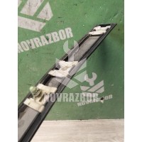 Молдинг передней левой двери VW Golf 3 Vento 91-97