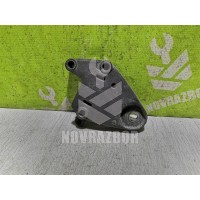 Кронштейн двигателя правый Renault Laguna 94-99