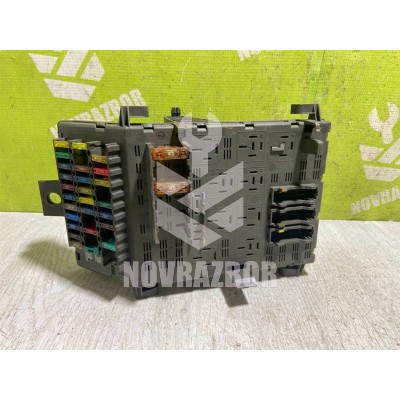 Блок предохранителей Renault Laguna 94-99