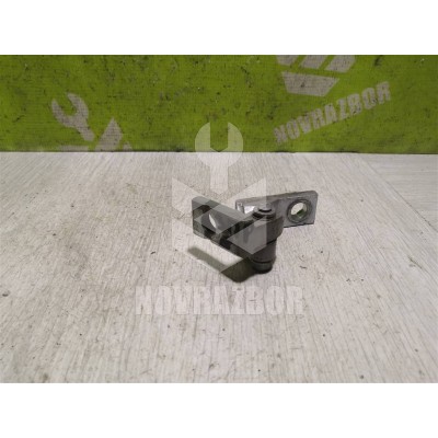 Петля двери задней правой верхняя Seat Ibiza 4 2002-2008