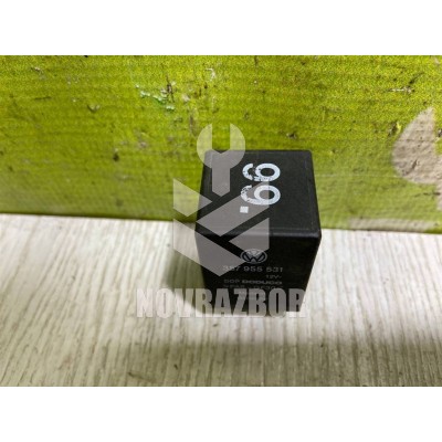 Реле VW Golf 3 Vento 91-97