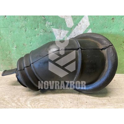 Пыльник рулевой рейки VW Golf 3 Vento 91-97