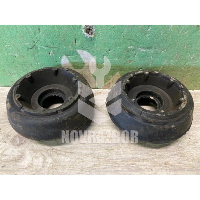 Опора переднего амортизатора VW Golf 3 Vento 91-97