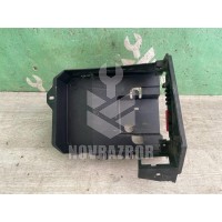 Корпус блока предохранителей Peugeot 206 98-12