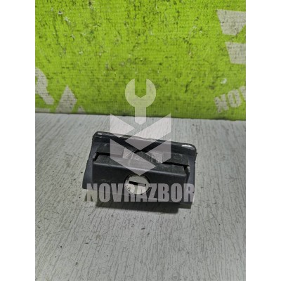 Кнопка открывания багажника VW Golf 3 Vento 91-97