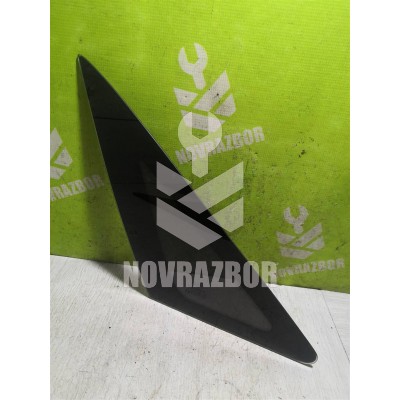 Стекло кузовное глухое левое Ford Focus 1 1998-2004