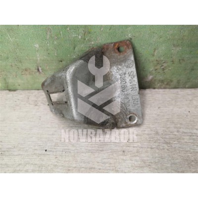Кронштейн (сопут. товар) VW Polo Classic 95-02