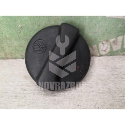 Крышка расширительного бачка VW Polo Classic 95-02