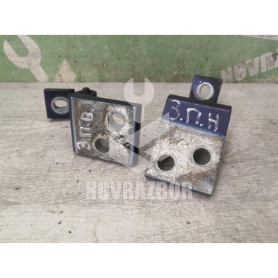 Петля двери VW Polo Classic 95-02