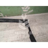 Уплотнитель капота Fiat Punto 1(176) 93-99