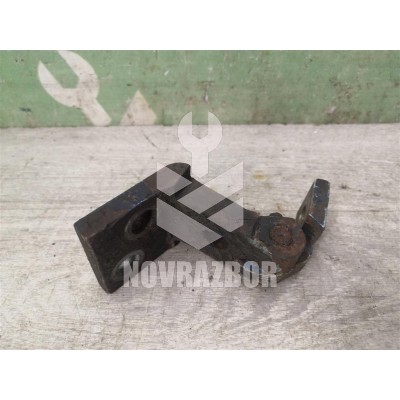 Петля двери передней правой нижняя VW Polo Classic 95-02