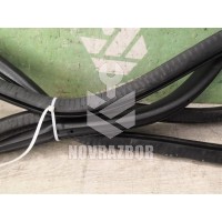 Уплотнитель двери Ford Focus 1 1998-2004