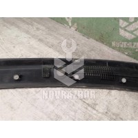 Решетка стеклоочистителя Mitsubishi Space Wagon (N3,N4) 1991-2000