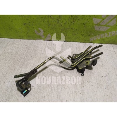 Трубка топливная Nissan Primera P11 96-02