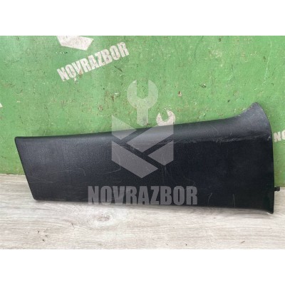 Обшивка стойки VW Golf 4 Bora 97-05