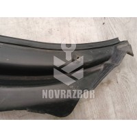 Решетка стеклоочистителя Mazda 626 (GE) 1992-1997