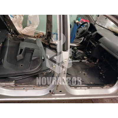 Порог со стойкой правый Opel Astra H / Family 2004 >