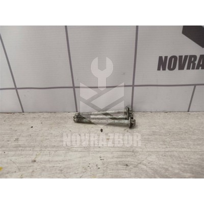 Болт Opel Astra H / Family 2004 >