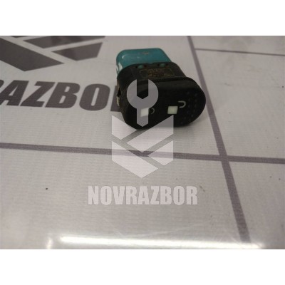 Кнопка центрального замка Ford Focus 1 1998-2004