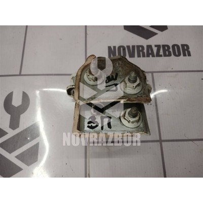 Петля двери Renault Logan 2005-2014