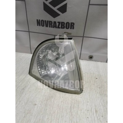 Указатель поворота правый белый Skoda Octavia A4 1U 2000-2011