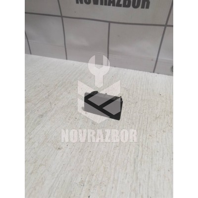 Заглушка VW Golf 3 Vento 91-97