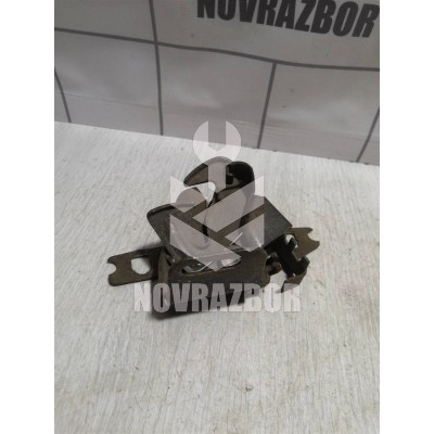 Замок капота VW Golf 3 Vento 91-97 Замок капота VW Golf 3 Vento 91-97