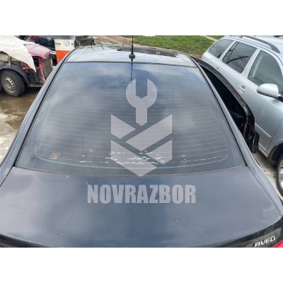 Стекло заднее Chevrolet Aveo (T300) 2011-2015