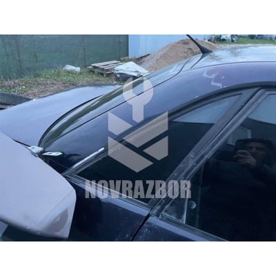 Стекло кузовное глухое правое Audi A6 (C4) 1994-1997