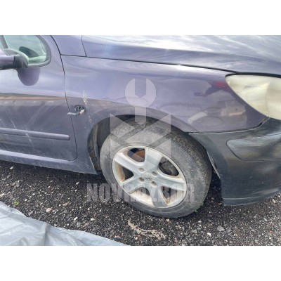 Крыло переднее правое Peugeot 307 2001-2008