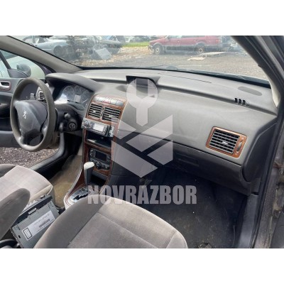 Торпедо Peugeot 307 2001-2008