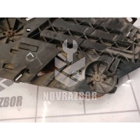 Кронштейн фар левый Skoda Octavia A5 1Z   04-13