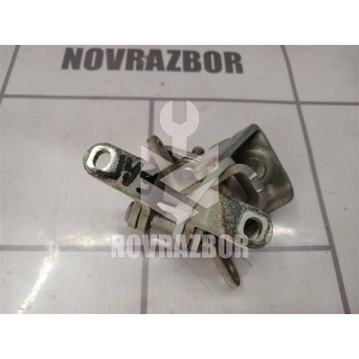 Петля двери багажника Skoda Octavia A5 1Z   04-13